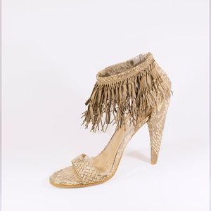 H by HALSTON sandals snake print leather. 7.5.
